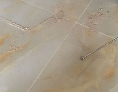 威海瓷砖空鼓维修公司分享粘合剂选择不当在瓷砖铺贴过程中可能导致以下问题